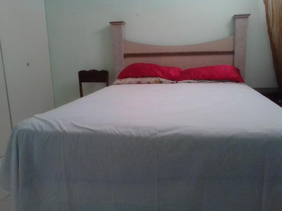 Nice Oakwood Constant Spring Rd Apt Apartment Kingston Luaran gambar